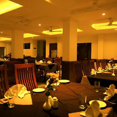 Hotel Victoria International Kattappana Экстерьер фото