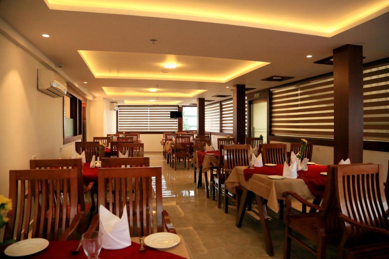 Hotel Victoria International Kattappana Экстерьер фото
